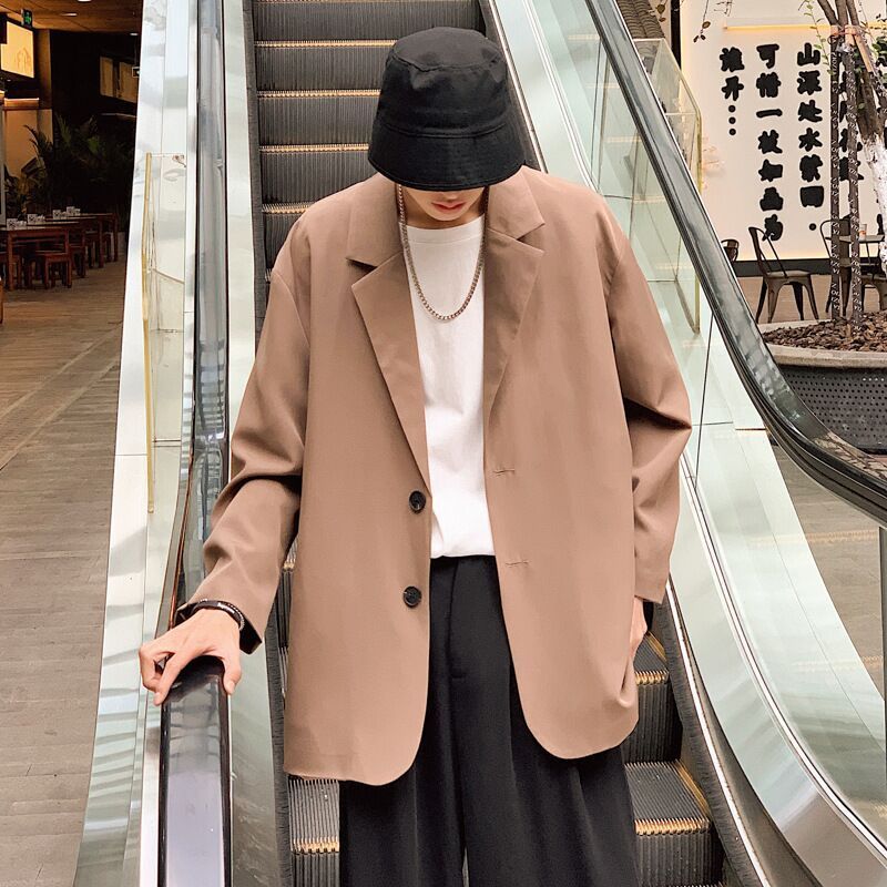 Large Vintage And Versatile Suit