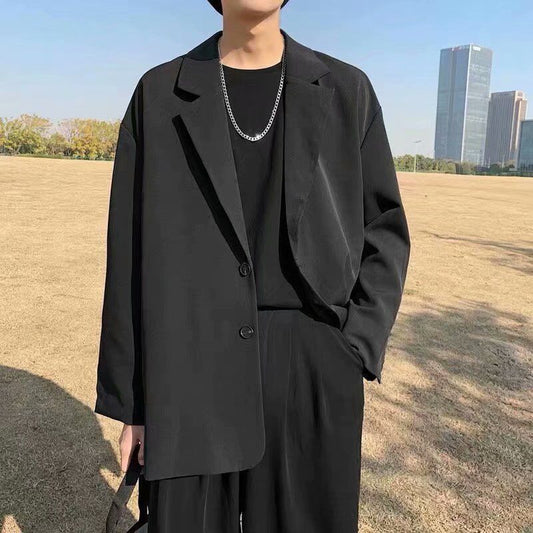 Large Vintage And Versatile Suit